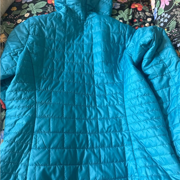 Patagonia Women's Nano Puff® Hoody - Picture 3 of 5